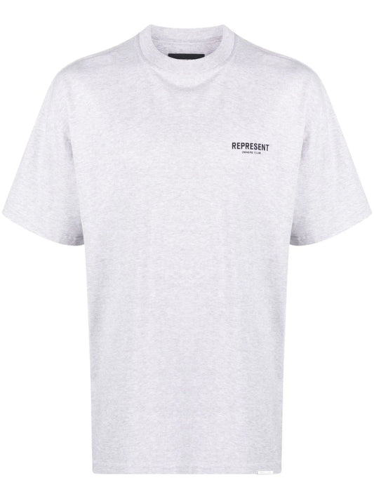 Playera Represent con efecto melange y logo estampado