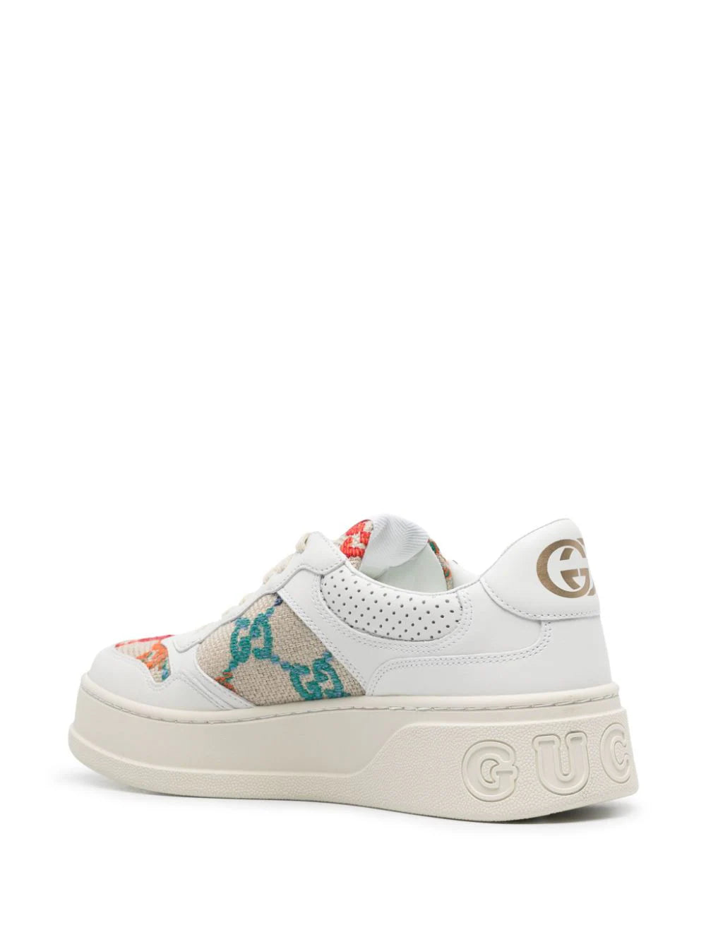 Gucci tenis bajos con motivo GG