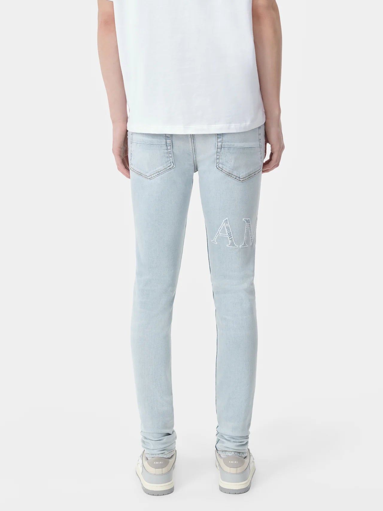 Jean AMIRI Bleu Délavé - Motifs Bandana & Étoiles Noires - Coupe Skinny Taille 32 - Neuf Avec Étiquettes