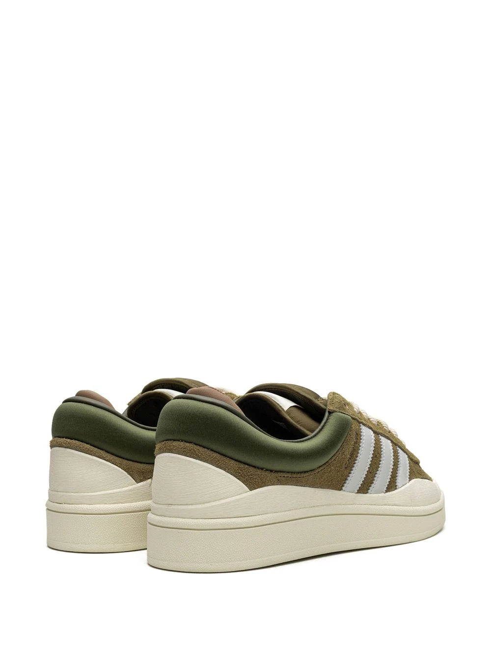 Tenis Campus "Light Olive" de adidas x Bad Bunny