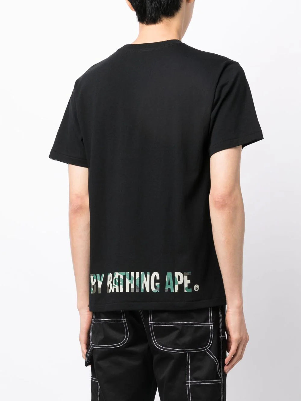 A BATHING APE® playera manga corta con logo estampado