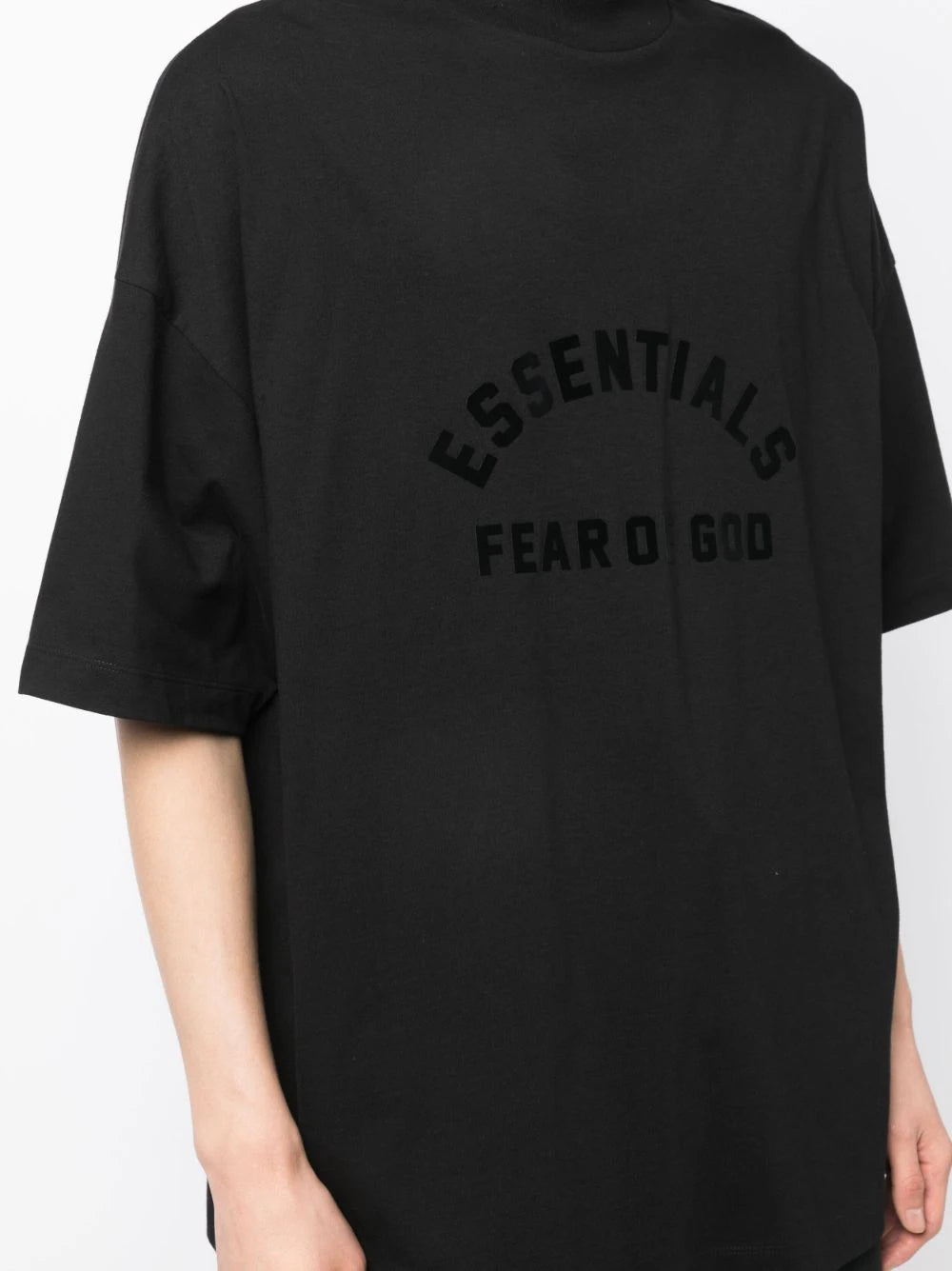 Playera Fear of God Essentials