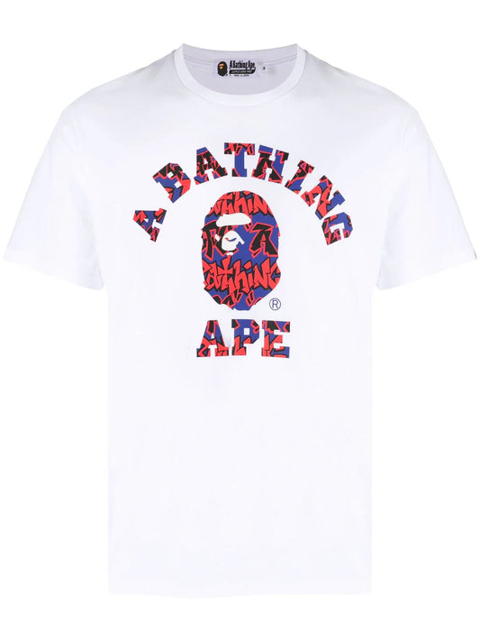 A BATHING APE® playera con logo estampado