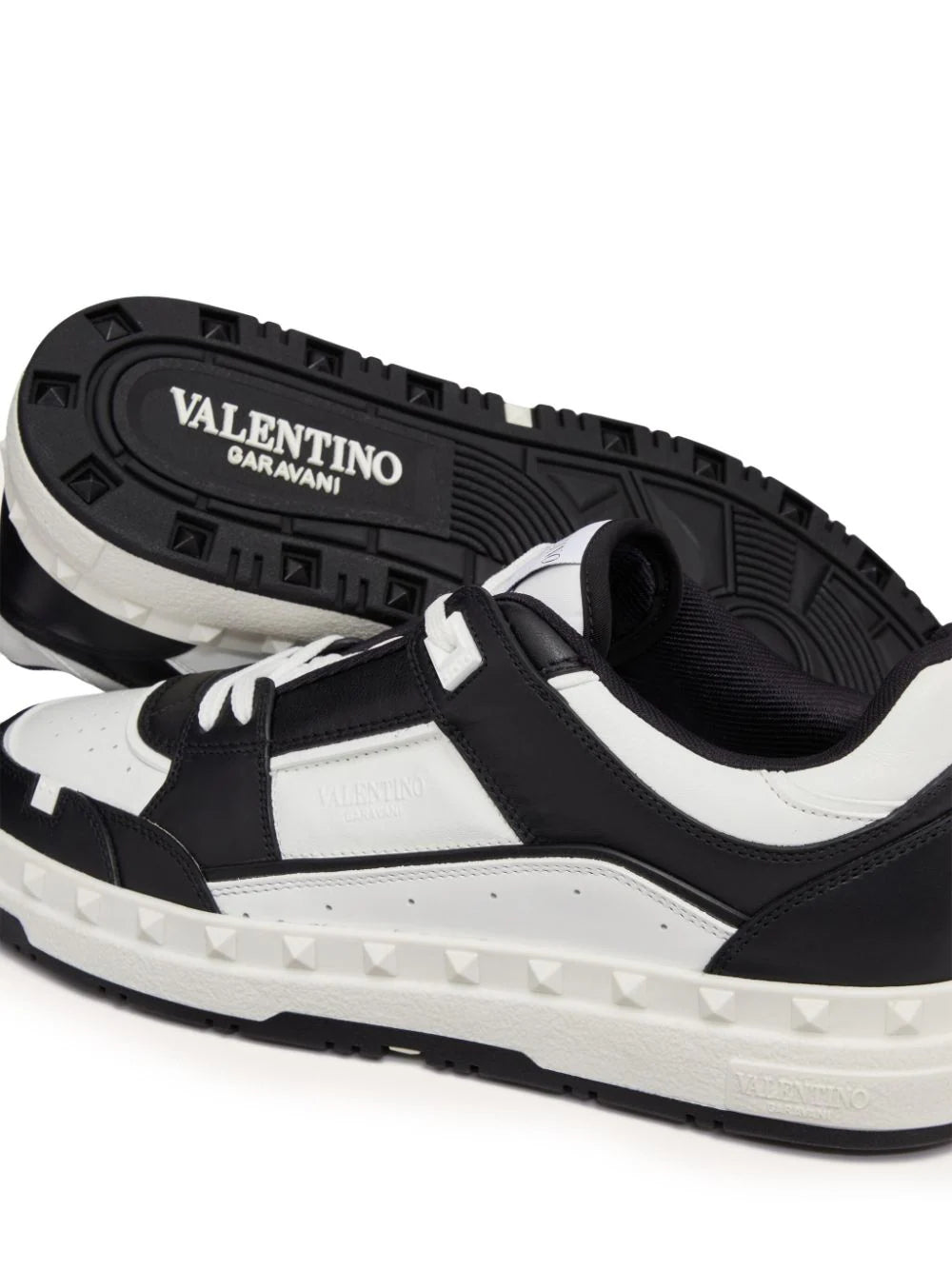 Tenis Valentino Freedots low-top leather