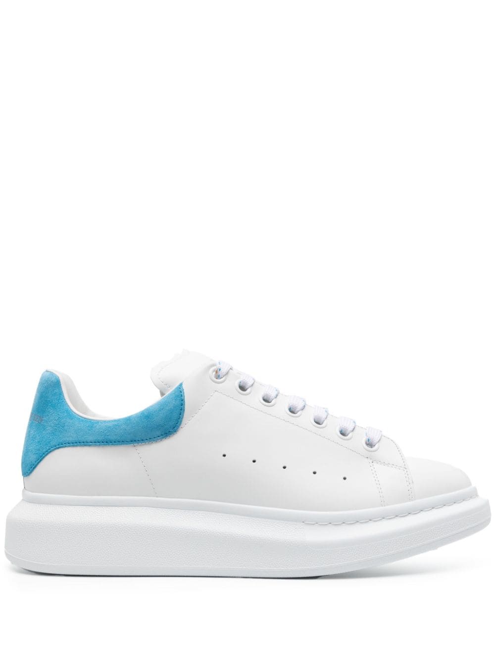 Alexander McQueen tenis con suela gruesa