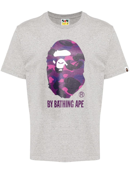 A BATHING APE® playera con logo estampado