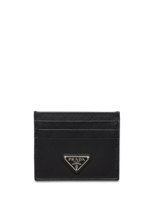 Prada cartera con logo triangular