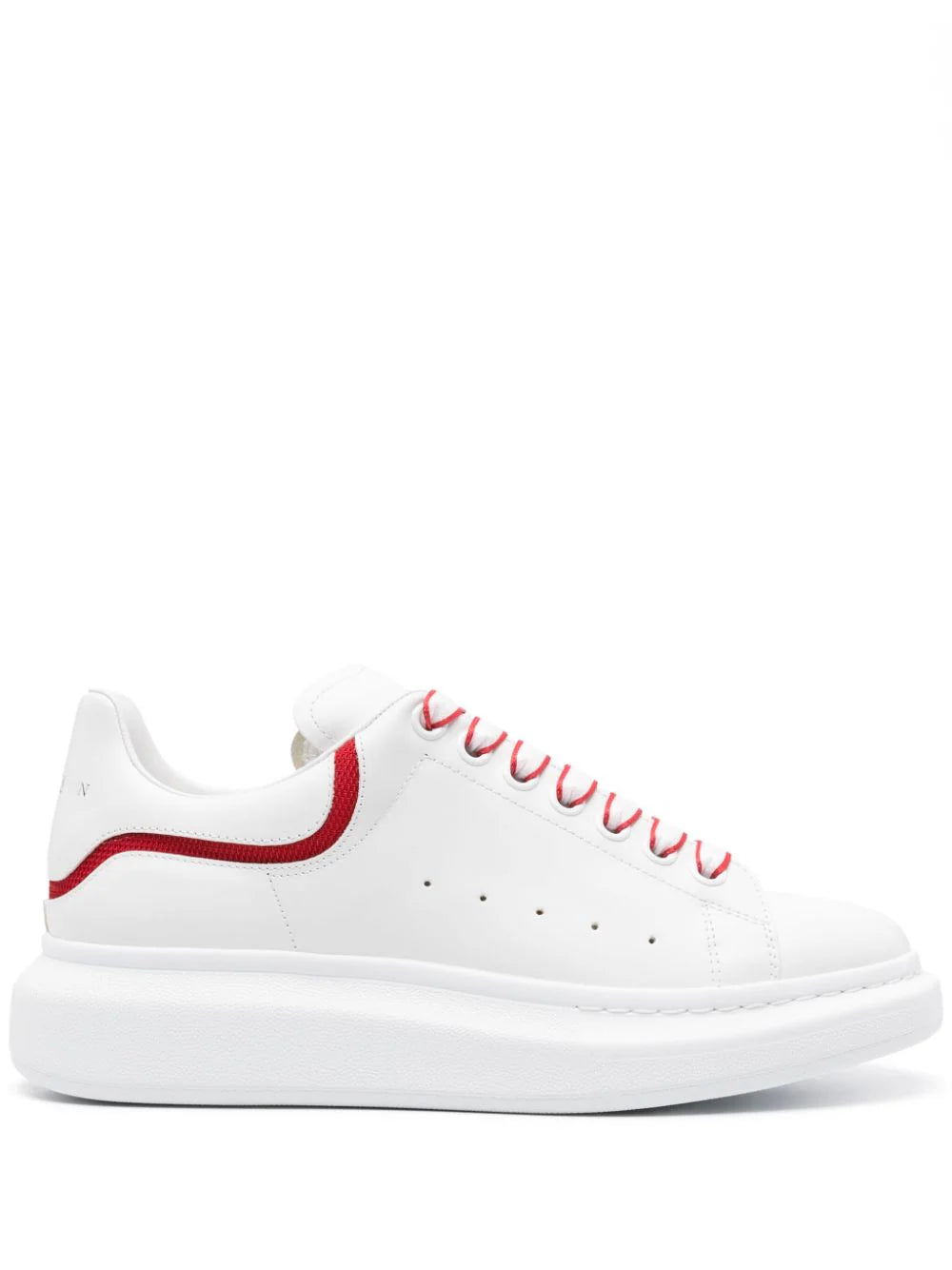 Alexander McQueen tenis con agujetas