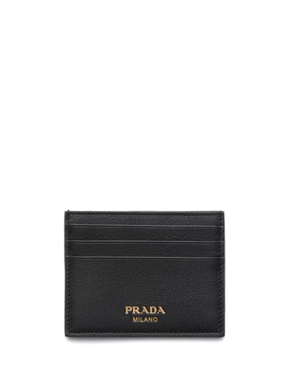 Prada tarjetero con sello del logo