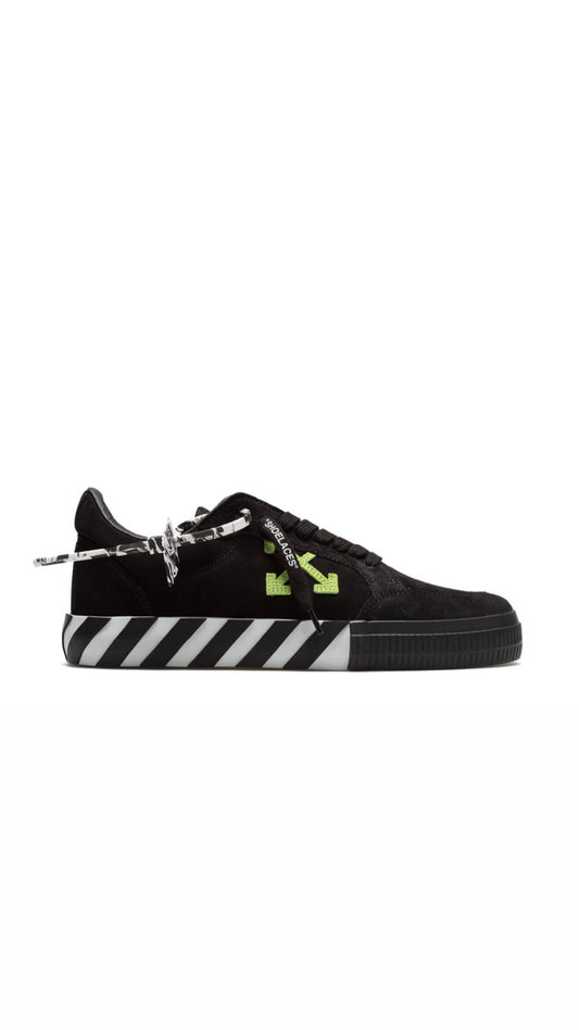 Tenis Off-White Vulcanized