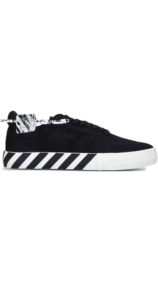 Tenis Off-White Vulcanized