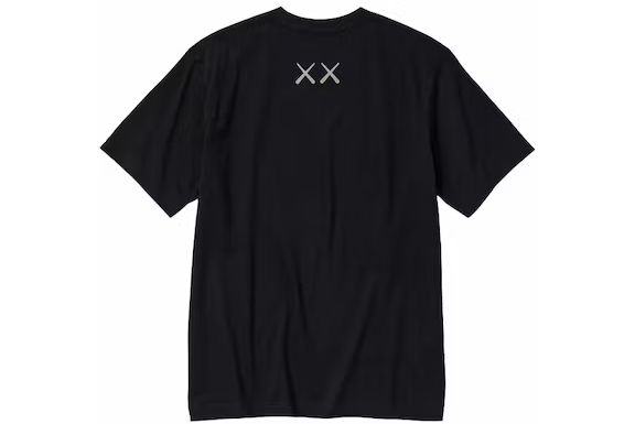 Playera KAWS x Uniqlo UT