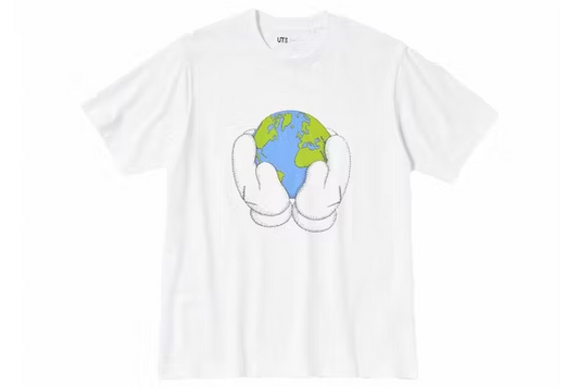 Playera KAWS x Uniqlo Peace For All