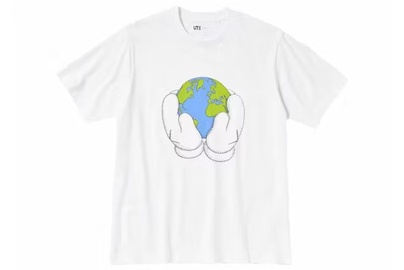 Playera KAWS x Uniqlo Peace For All