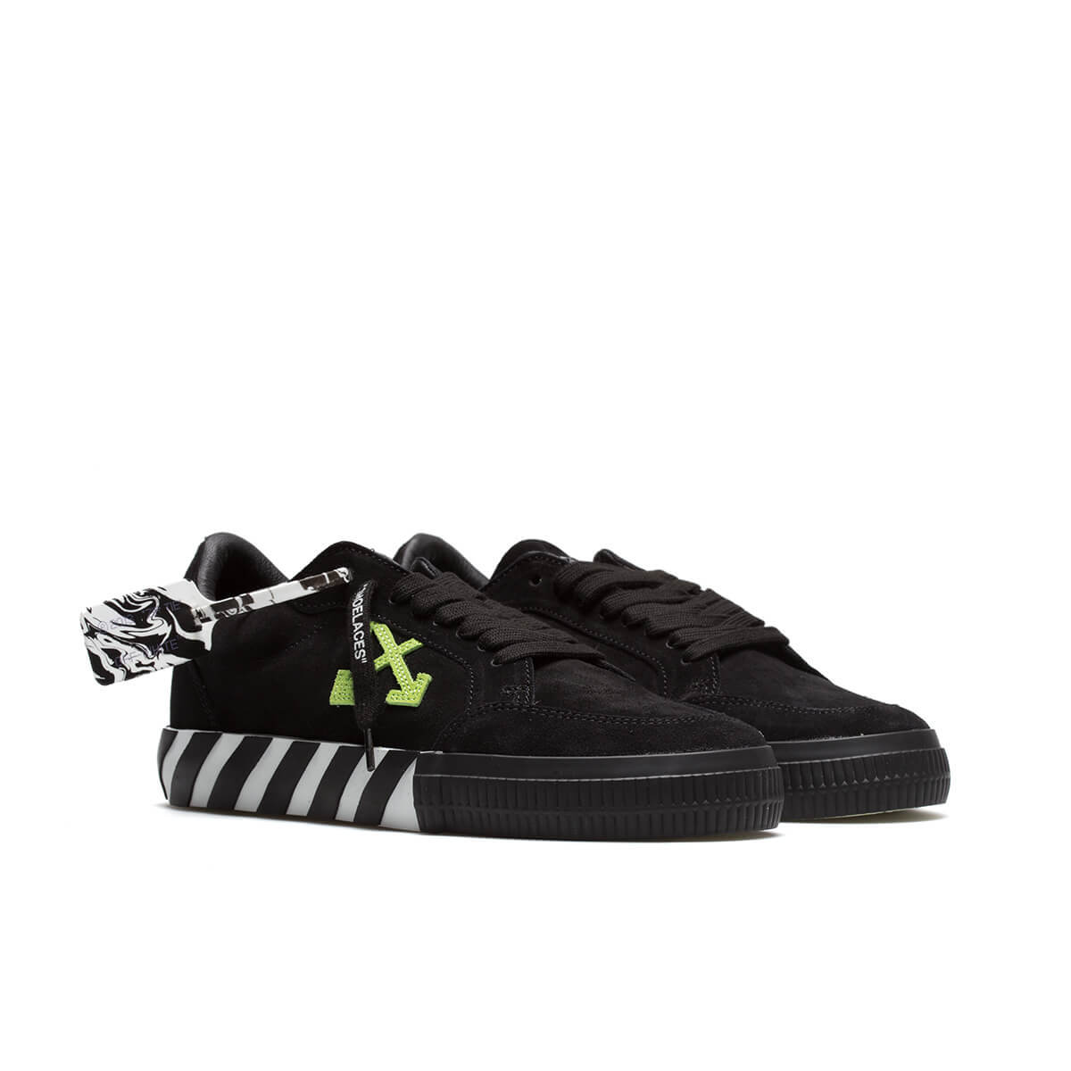 Tenis Off-White Vulcanized