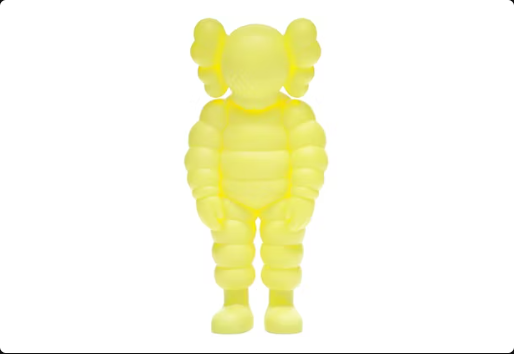 Figura KAWS What Party en amarillo