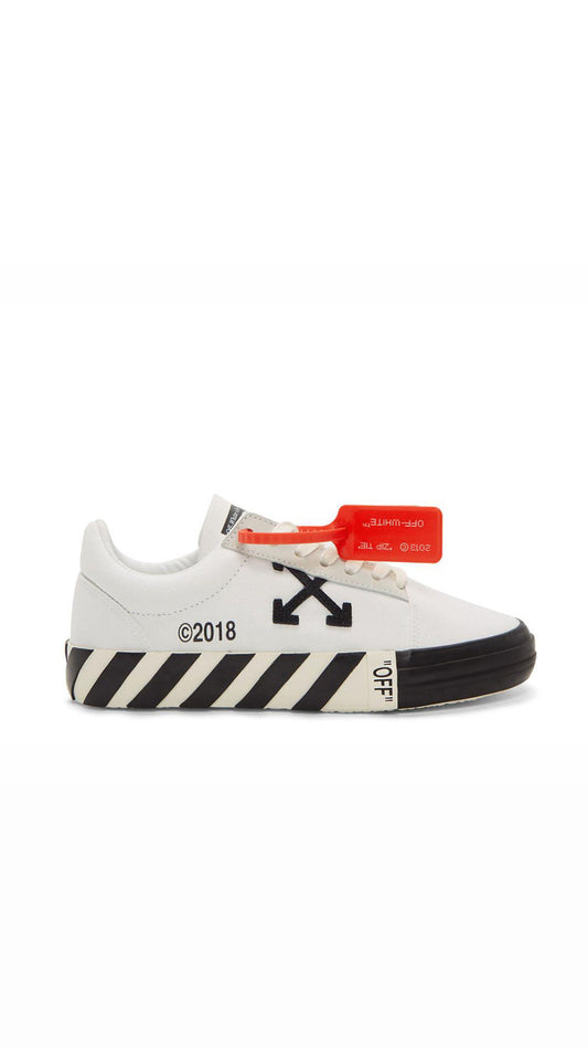 Tenis Off-White Vulcanized