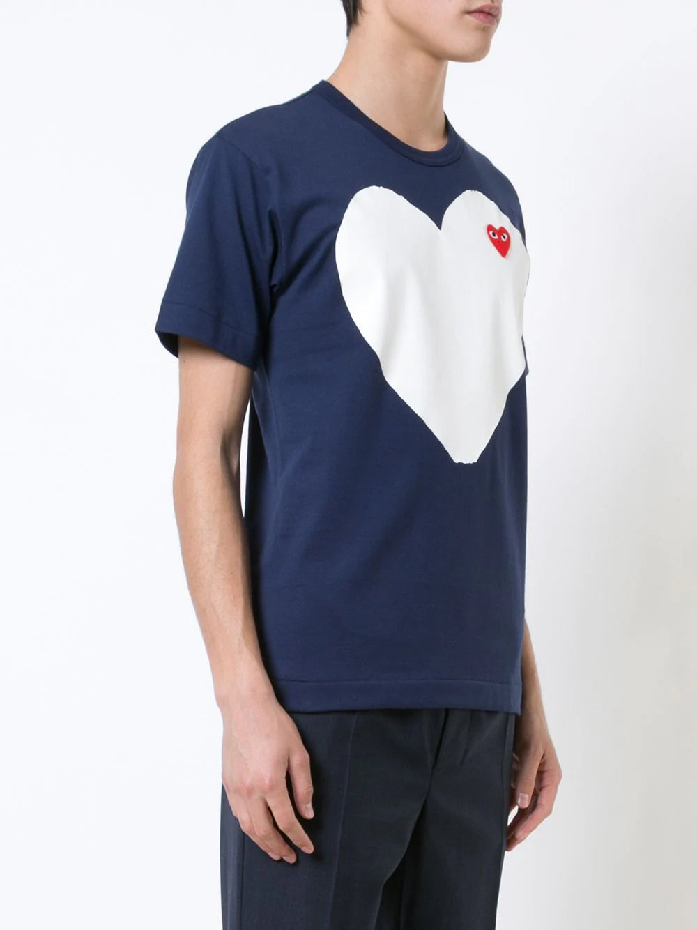 Playera CDG con corazón estampado