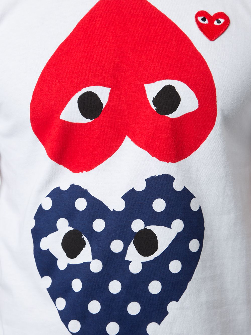 Playera CDG con estampado de corazones